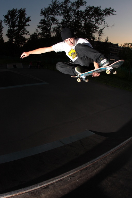 Pop shove it на скейте